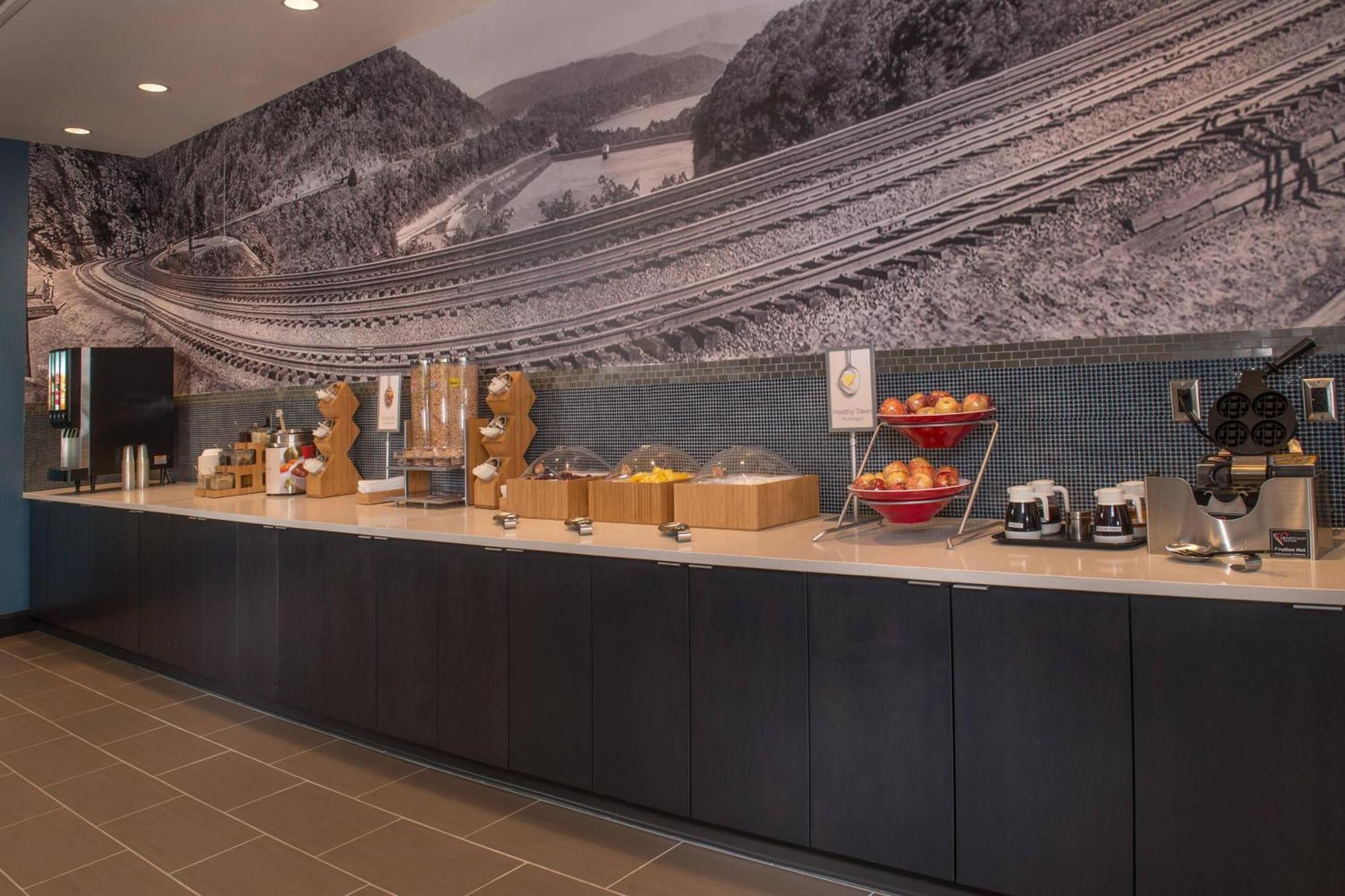 Towneplace Suites By Marriott Altoona Zewnętrze zdjęcie